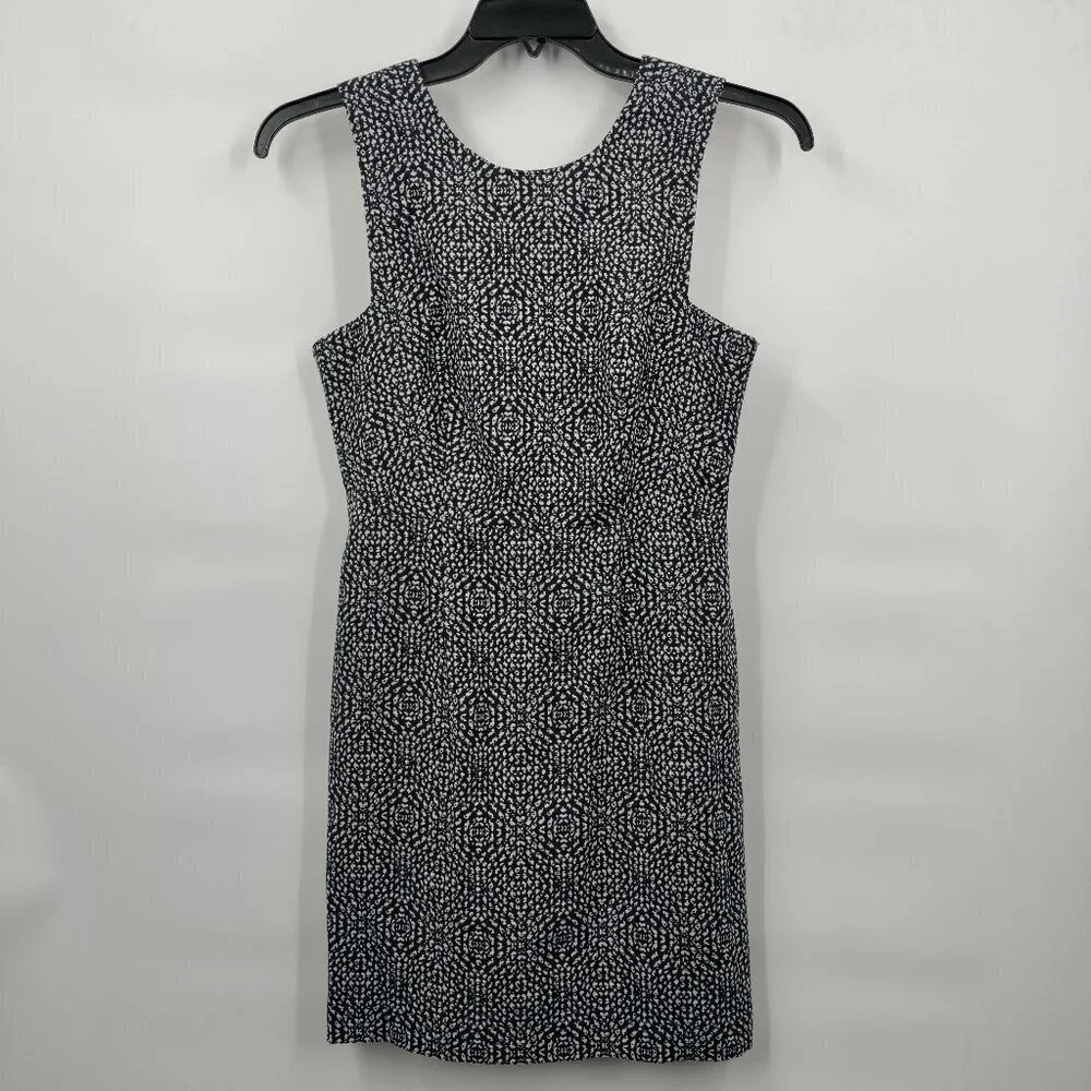 H&M Tweed Sleeveless Side Pockets V Back Mini Dress Size 8 Women Black